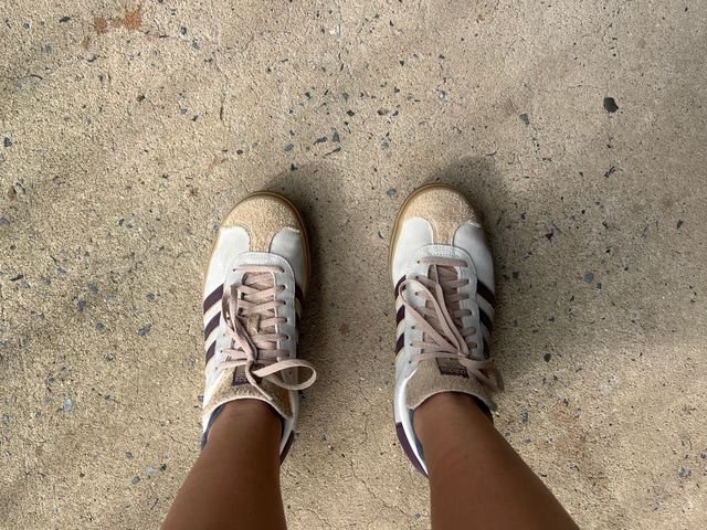 Adidas Gazelle Bold in maroon