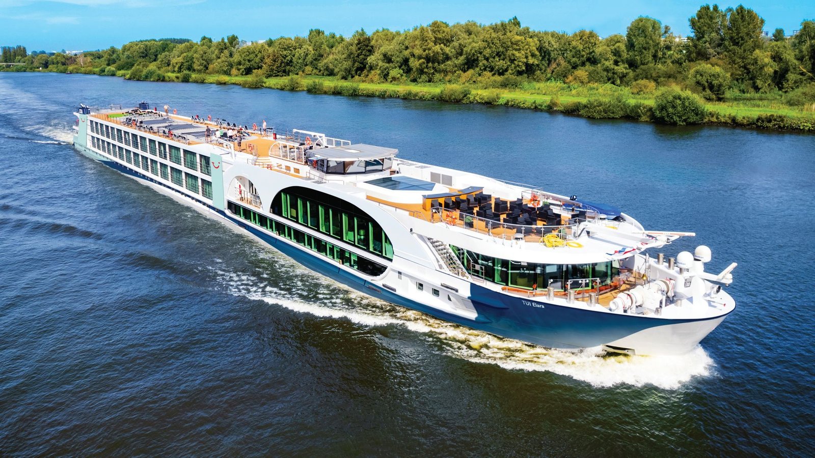 TUI Elara will be the first in the fleet to visit Brussels