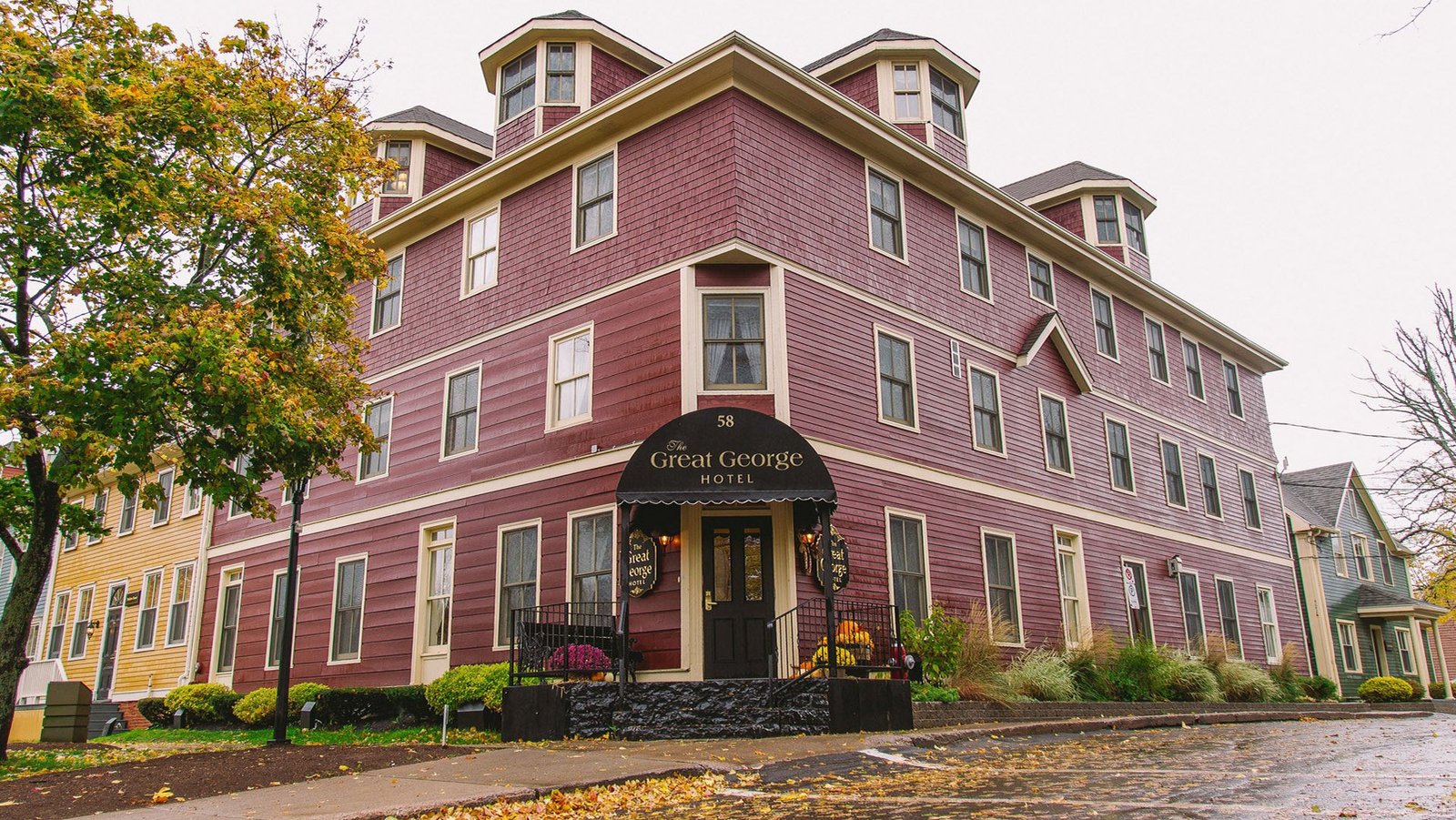 Great George Hotel blends antique and modern