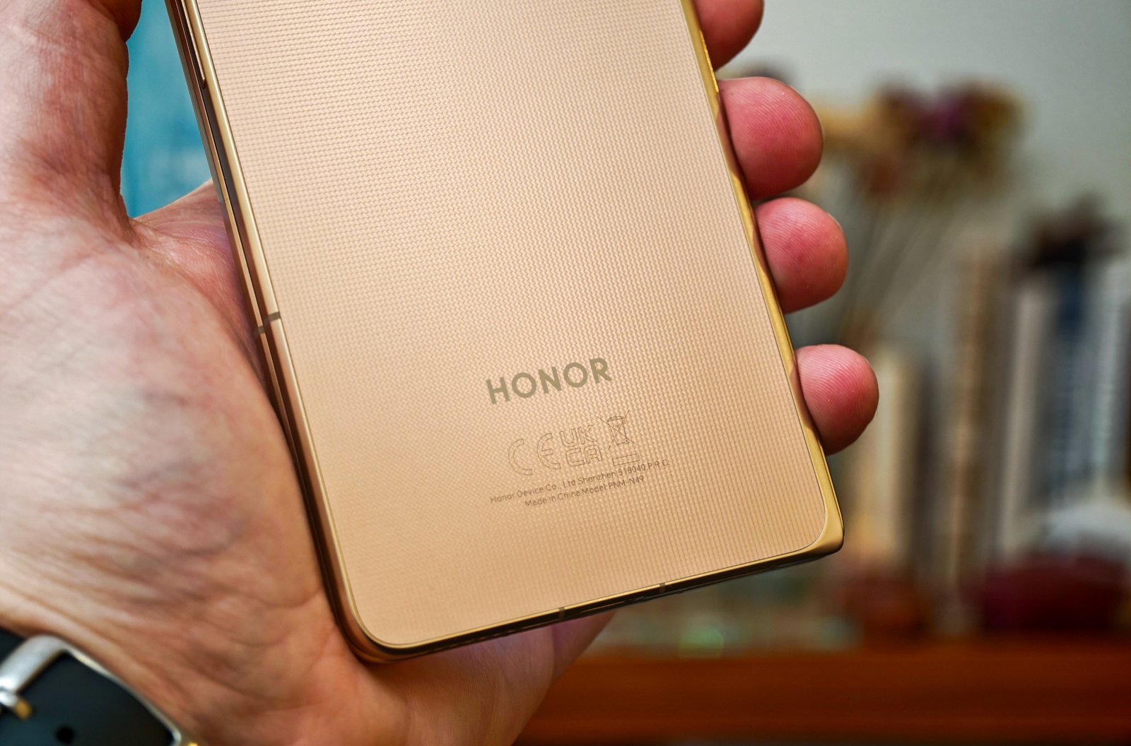 Photo of the Honor Magic V6, closed, showing the Honor logo