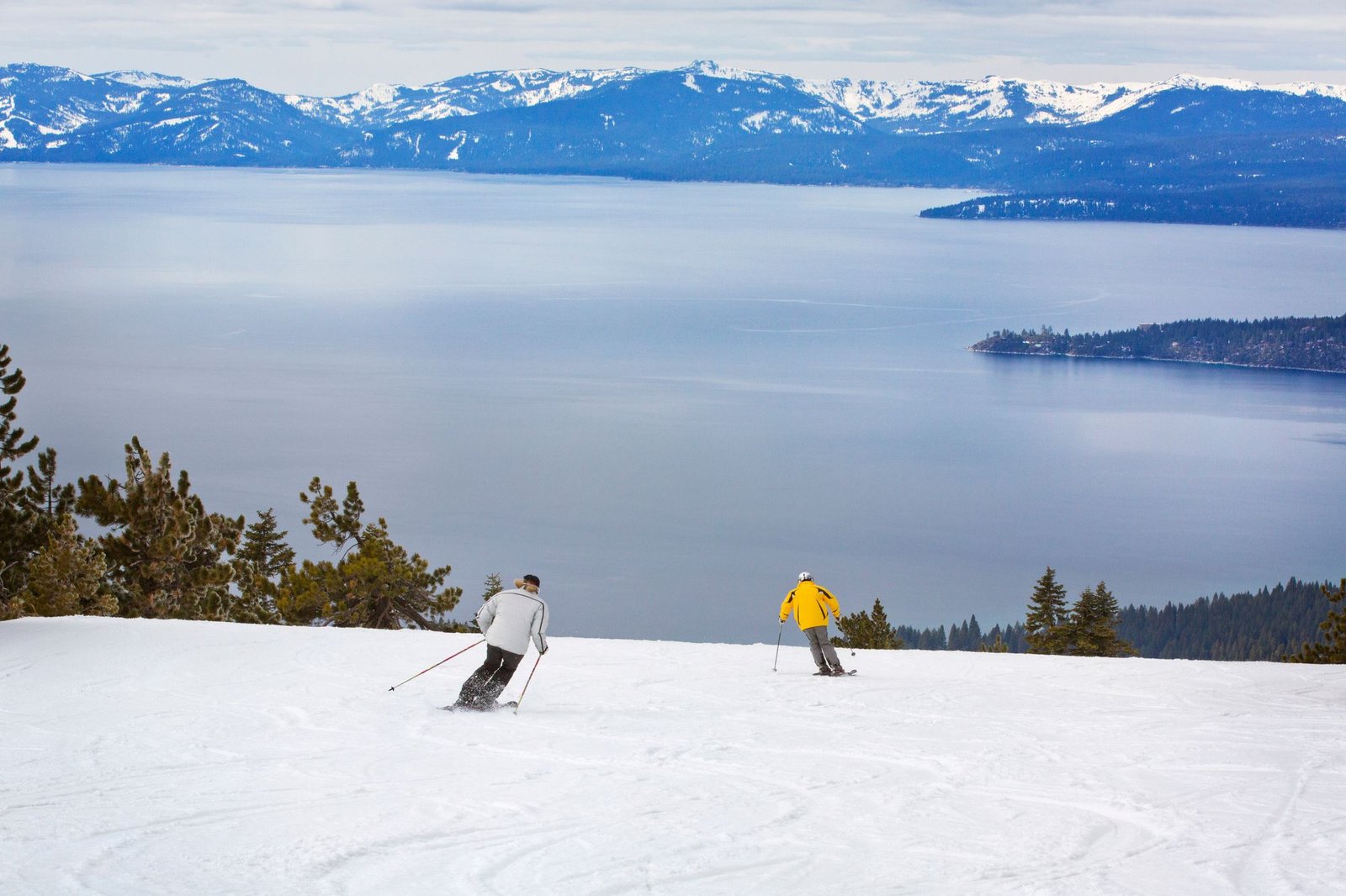 Lake Tahoe combines beach and skiing in spring break season