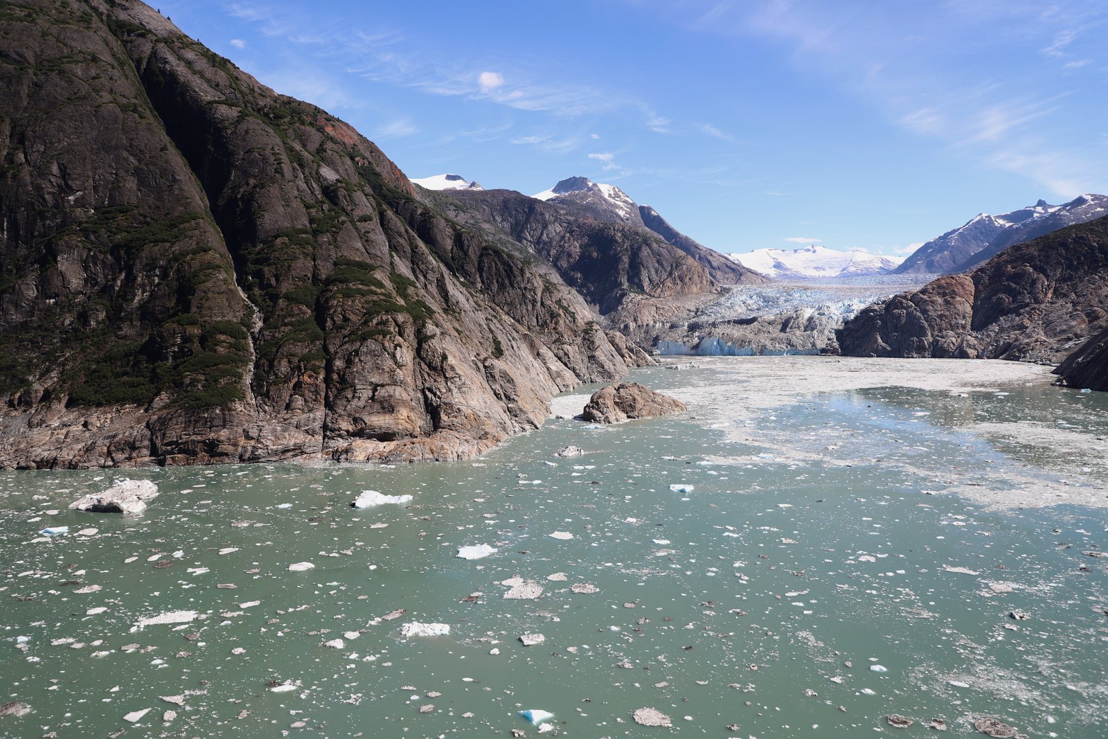 Tracy Arm remains unstable