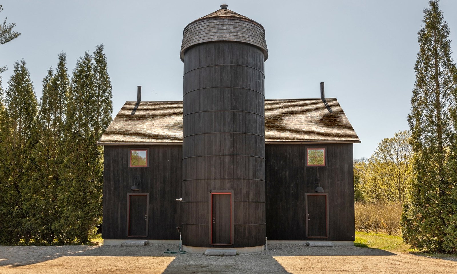 The Connecticut silo house is set in grounds that one guest desribed as a ‘secret world’