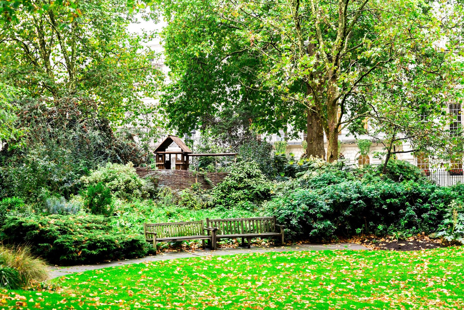 Fitzroy Square Gardens was the stomping ground of George Orwell and Virginia Woolf
