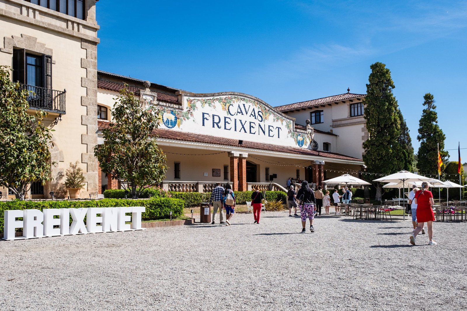 Sip on some DOP cava at the local wineries